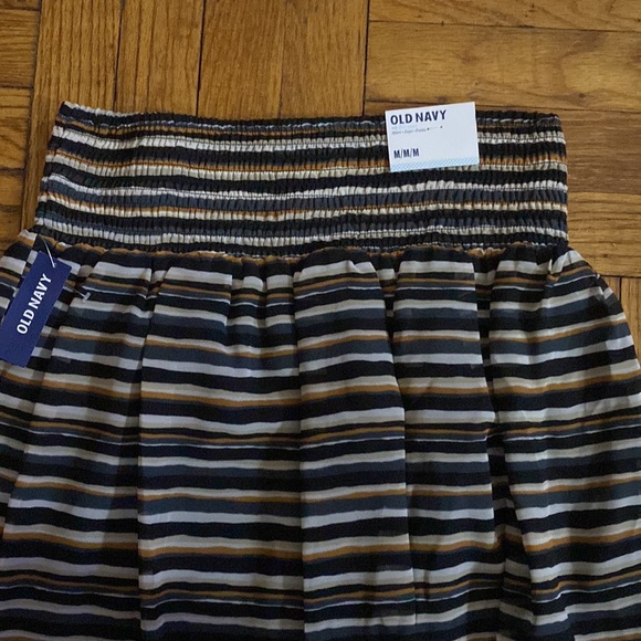 NWT old navy skirt size: M - Picture 5 of 8